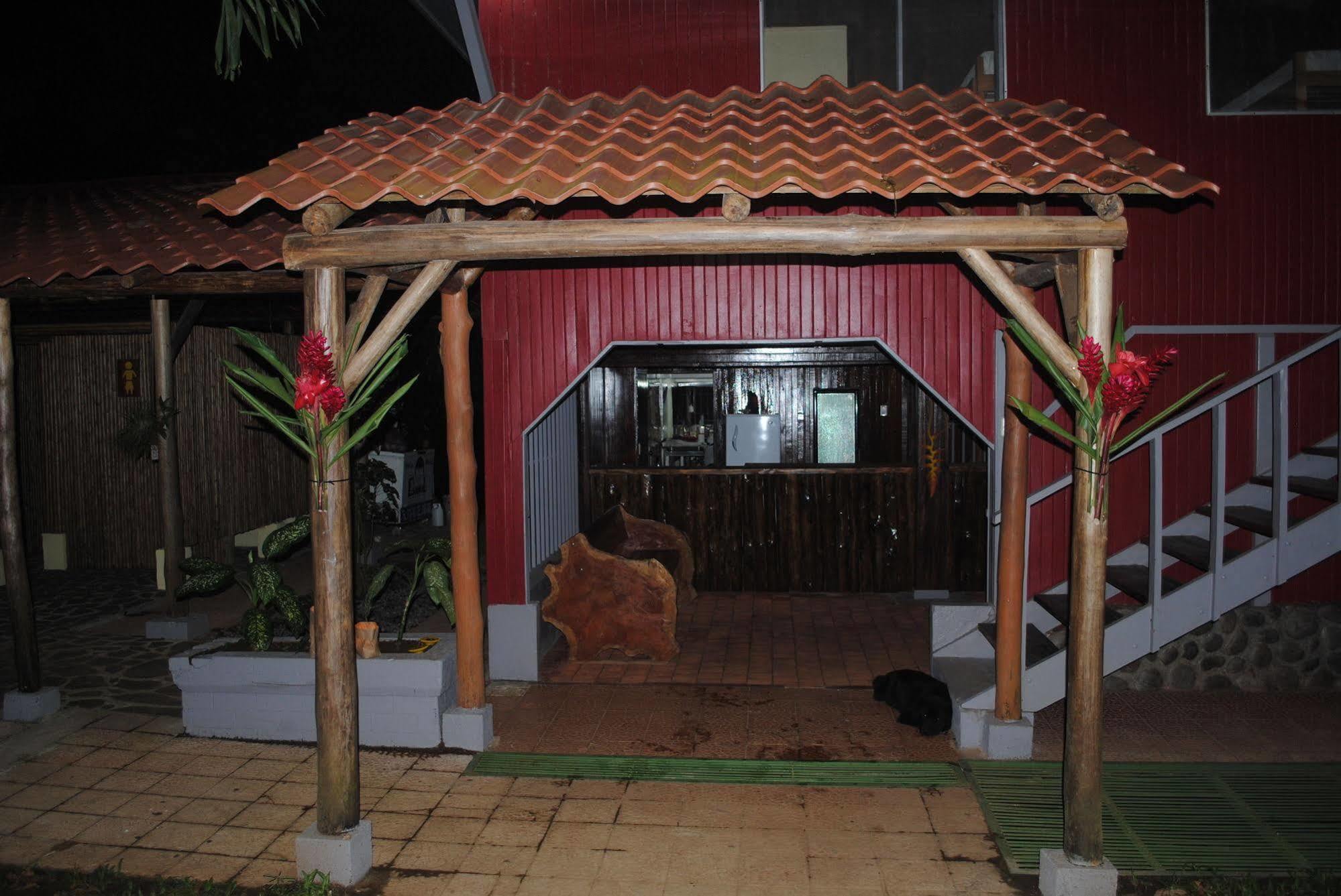 Islas Del Rio Hostel Tirimbina Екстер'єр фото